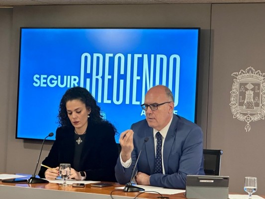 El gobierno de Alicante garantiza la continuidad de Barcala tras la crisis de las VPP con respaldo del PP