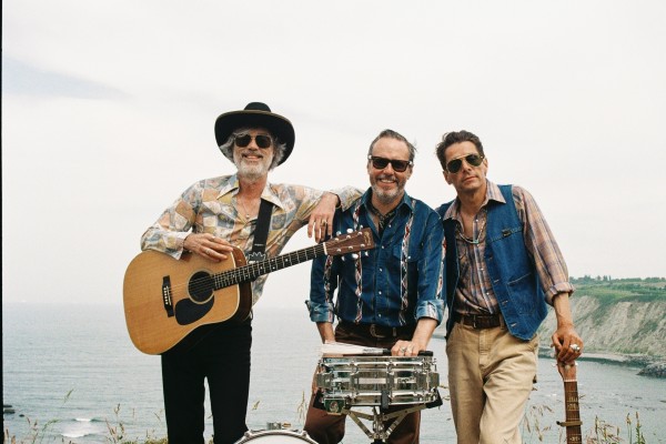 La nostalgia y la música en directo protagonizan los nuevos 'tardeos' en el Veles e Vents