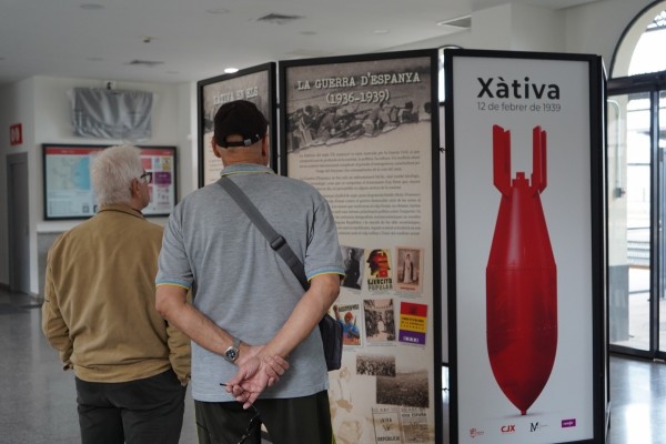 Xàtiva acoge en la estación de tren la exposición retrospectiva sobre el bombardeo de 1939