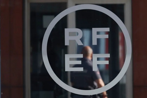 La RFEF anuncia la venta del 'naming' de Primera Federación a 24 horas de iniciar la competición