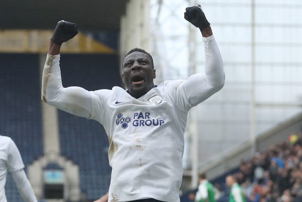 Bambo Diaby, el 'búho' de la Championship que refuerza la zaga del Elche