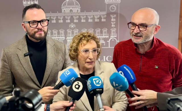 La izquierda aprieta a Barcala con una iniciativa para reprobarle y exigir su dimisión por las VPP