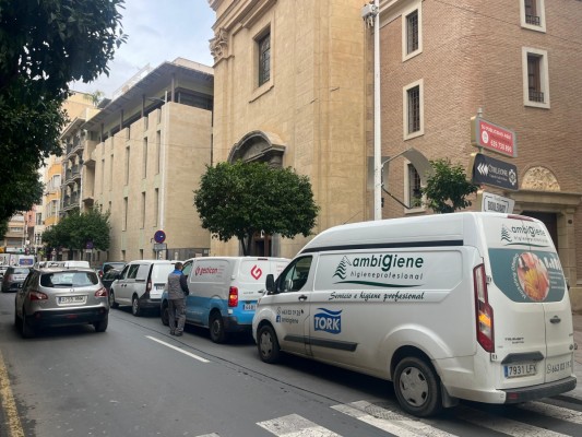 Murcia pone en marcha un estudio integral para optimizar el sistema de carga y descarga en todo el municipio