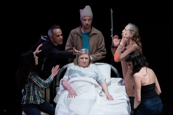 El Teatre Arniches programa la comedia argentina 'La omisión de la familia Coleman'