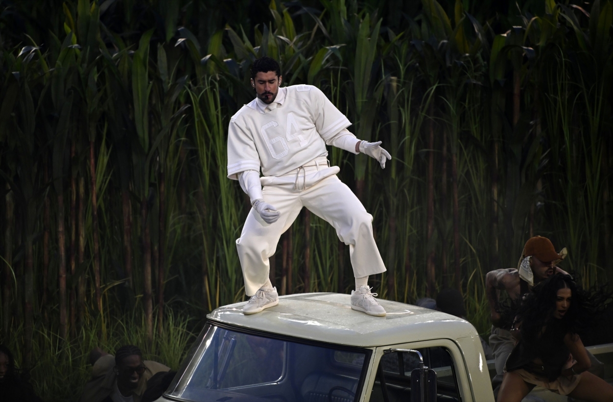 ¿A quién cabrea un 'perreo' intenso? Lo que la actuación de Bad Bunny en la Super Bowl nos dice sobre la política del baile