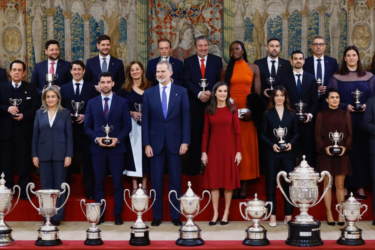 Alcalde de Gandia, José Manuel Prieto, junt amb els Reis. 