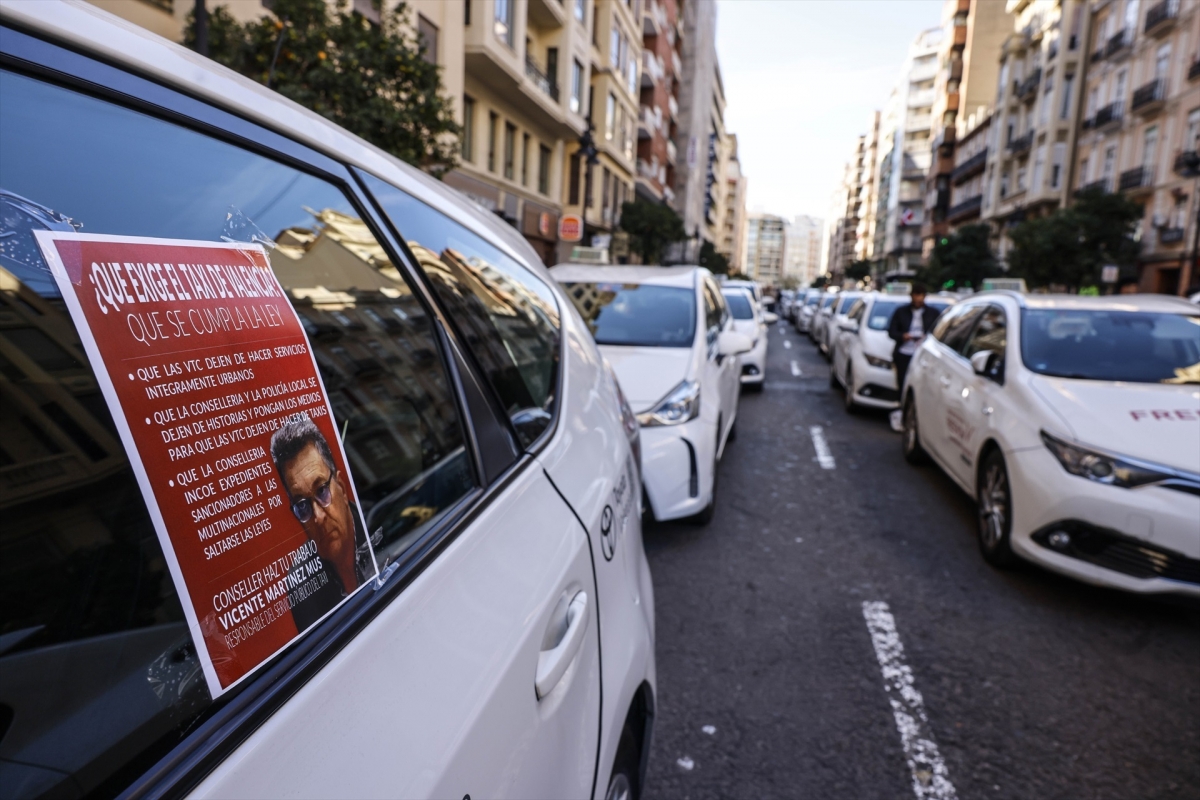 Los taxistas de la Comunitat Valenciana convocan un paro de 24 horas el 25 de febrero