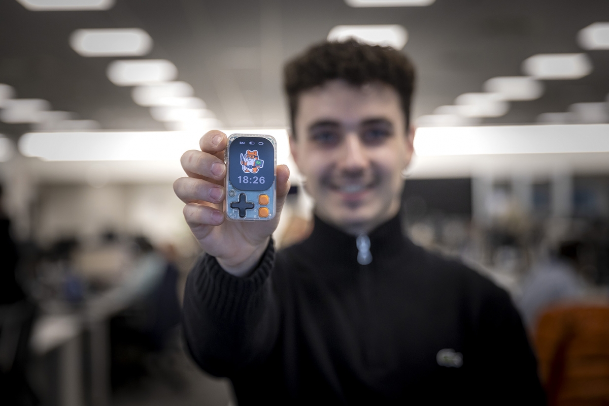 Kode, la 'navaja suiza' de la electrónica que ha conseguido 2 millones en Kickstarter desde València