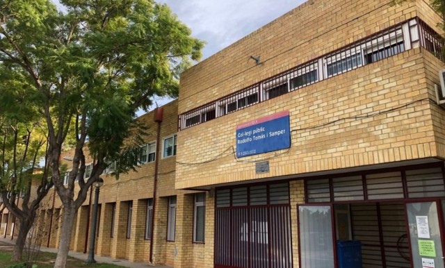 Educación encarga dos aulas prefabricadas para el Tomás i Samper de L'Altet y para el IES Torrellano