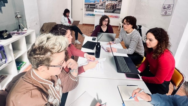 Compromís y Cambiemos denuncian que en Orihuela no se practicó ningún aborto en la red pública en 2024