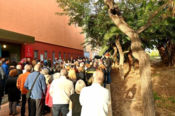 Vecinos de San Gabriel claman por el refuerzo de su consultorio y denuncian su saturación