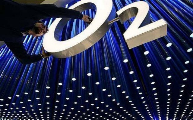 El gozo en un pozo: Bruselas veta la venta de la británica O2 (Telefónica) a Hutchison

