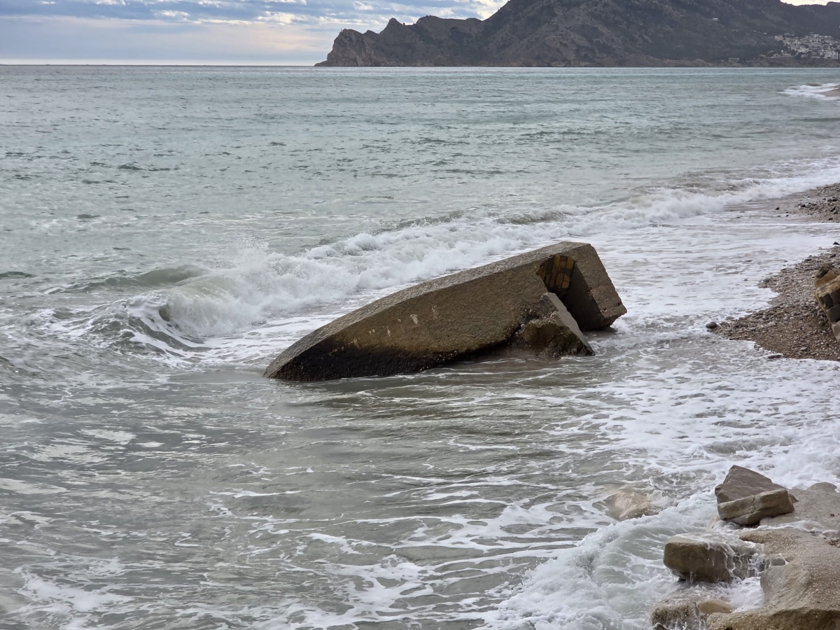 El búnker de Altea en Cap Negret colapsa con el temporal: el Ayuntamiento busca nueva ubicación