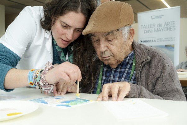El Consell autoriza la contratación de la gestión integral de cuatro centros de día de mayores
