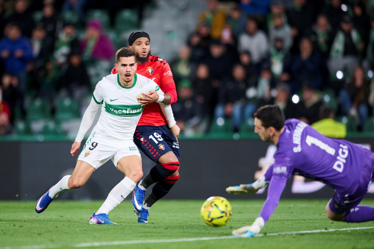 Sergio Herrera evita la victoria del Elche CF