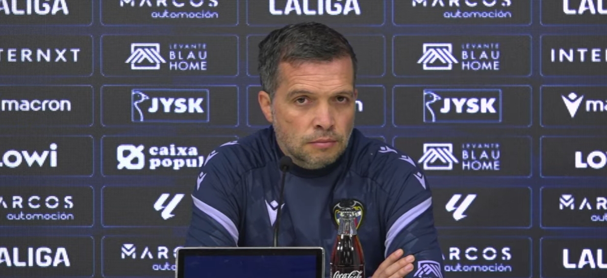 Luís Castro: “Para los aficionados el derbi es especial y trabajamos para que estén contentos”