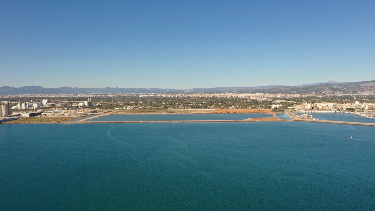 Reabre el Puerto de Castellón y se desactiva la situación de alerta por el viento