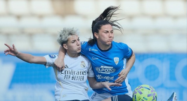 El Real Madrid gana 0-3 en Lorca a un Alhama que sigue en descenso en la Liga F Moeve