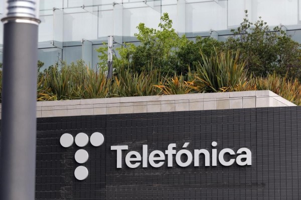 Telefónica encadena su cuarta semana alcista consecutiva en bolsa