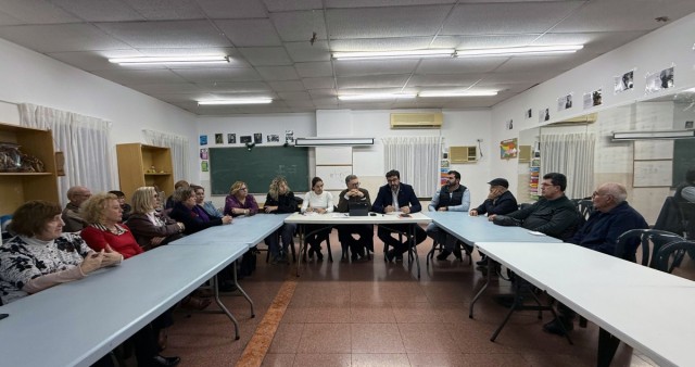 PSOE Murcia pone sobre la mesa una revisión del PGOU con participación vecinal en un encuentro con vecinos de El Raal