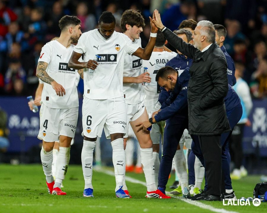 Misión para Corberán: recuperar al 'mejor' Javi Guerra