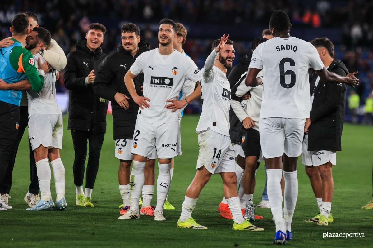 Guido Rodríguez aprieta la competencia en el centro del campo y pide minutos