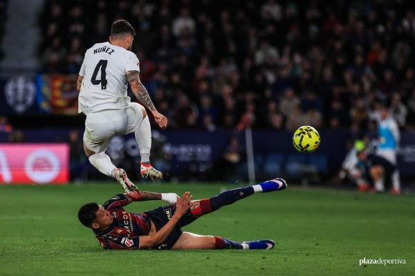  Arriaga pide perdón por su expulsión en el derbi