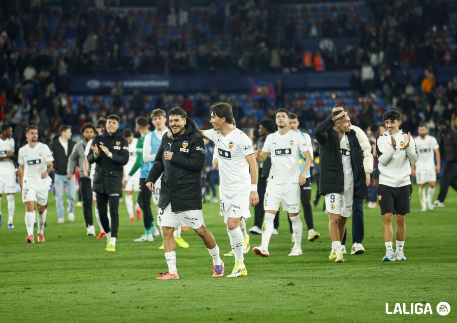 Corberán da dos días de descanso a la plantilla después de la victoria en el derbi