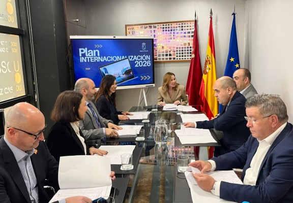 La Región de Murcia 'coge la lupa' para buscar negocio en países donde se pueda romper la cadena de suministro