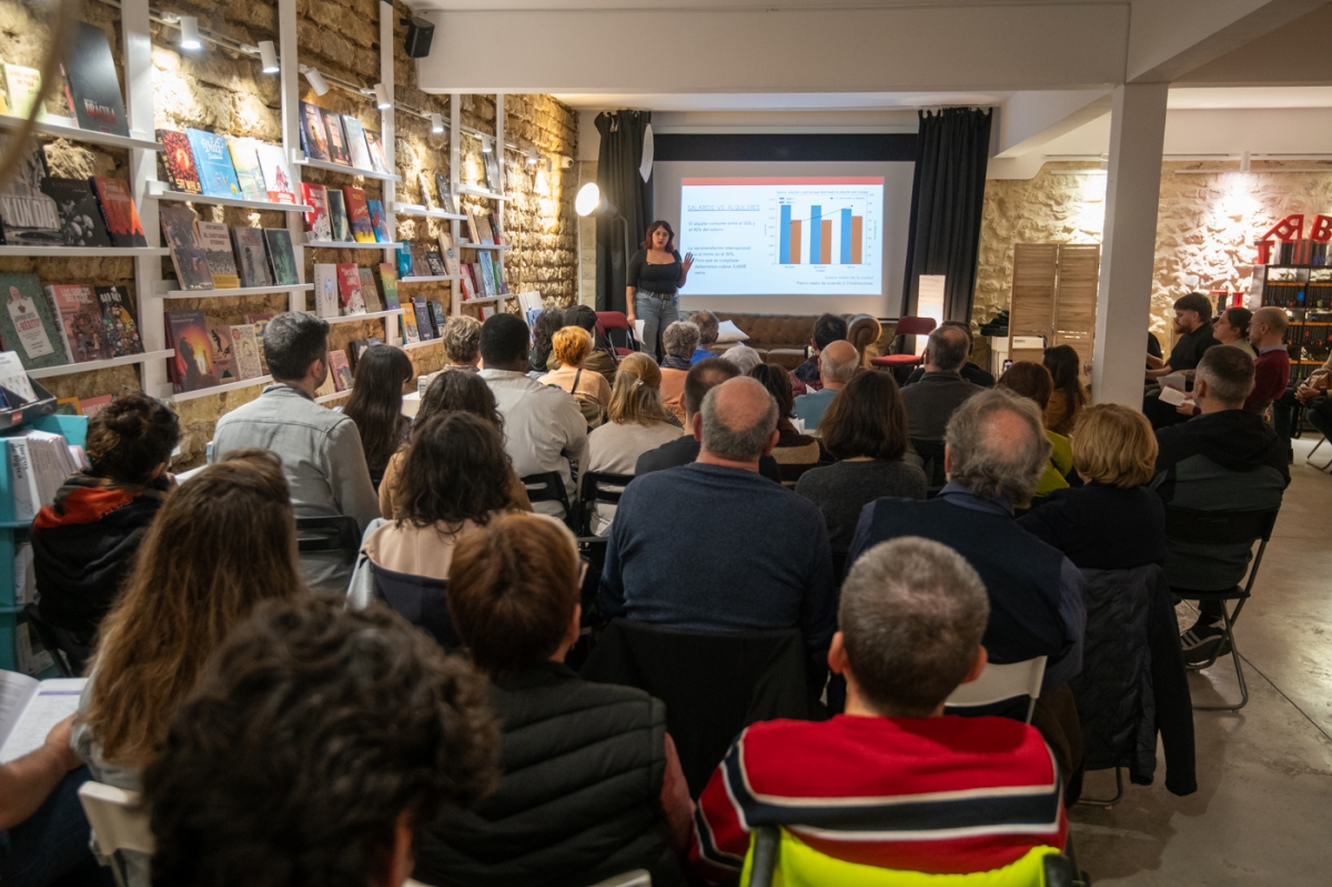 Presentación del estudio Turistificación vs derecho a vivienda de CCOO en Alicante.