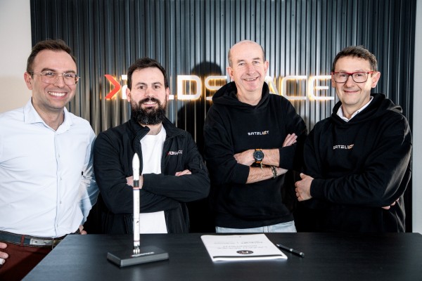 PLD Space y la catalana Sateliot firman el primer contrato comercial para el lanzamiento de dos satélites 
