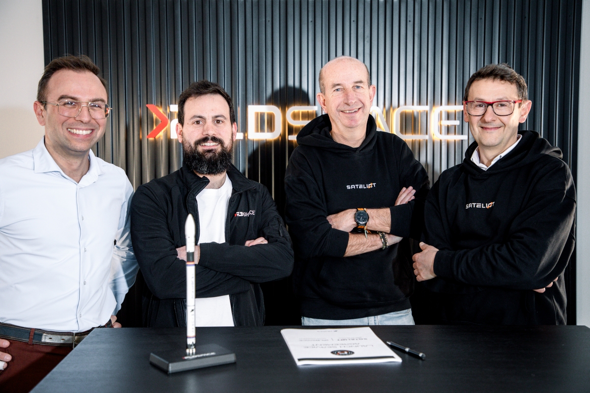 PLD Space y la catalana Sateliot firman el primer contrato comercial para el lanzamiento de dos satélites 