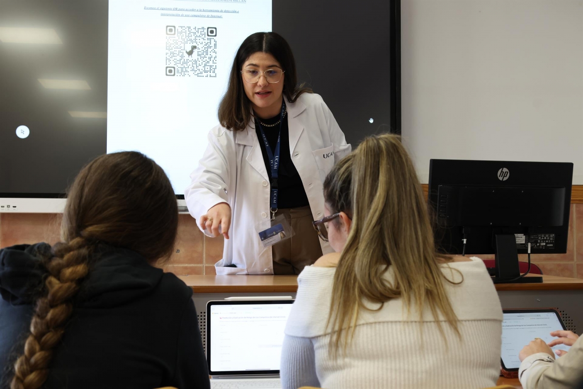 Uno de cada cuatro alumnos de la Región de Murcia están 'enganchados' a Internet 