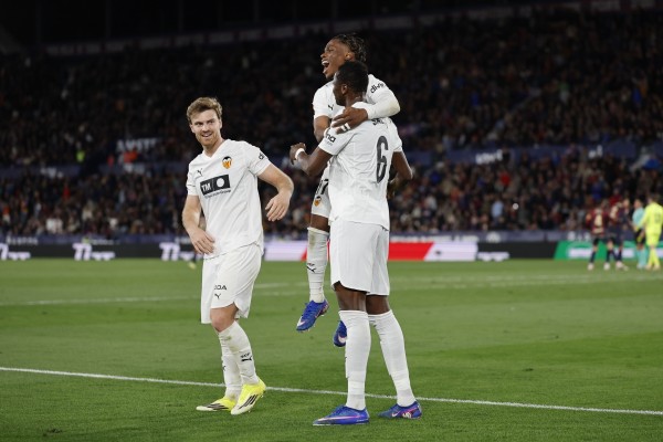 El posible once del Valencia CF para visitar La Cerámica