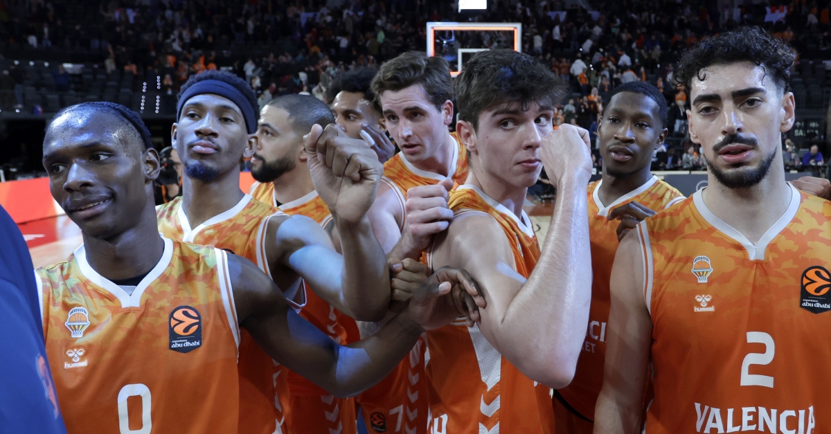 La plantilla de Valencia Basket apuesta por la calma y se aferra al “partido a partido” antes del debut en Copa del Rey