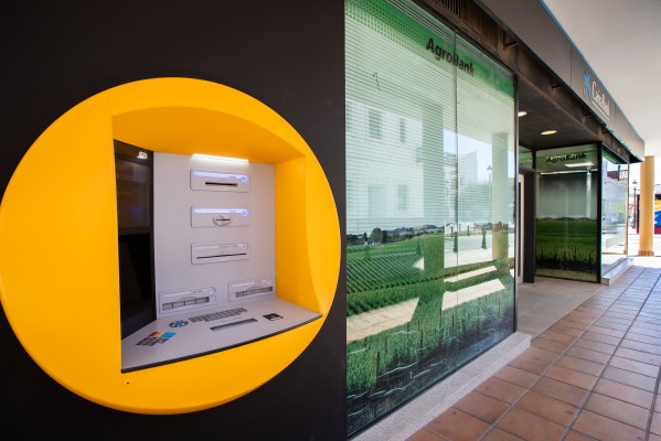 AgroBank financia con 1.200 millones al sector agroalimentario valenciano en el primer semestre