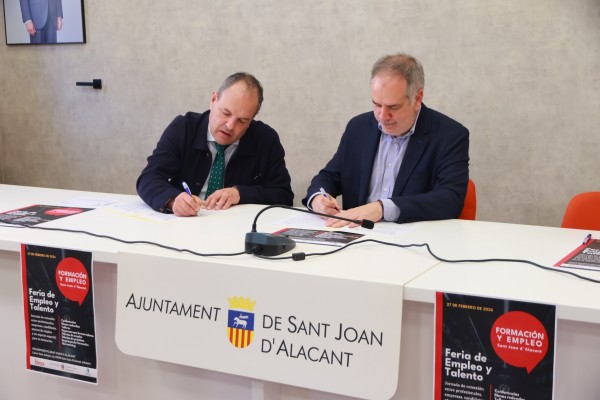 Sant Joan y la Cámara de Comercio firman un convenio para formar a jóvenes y mayores de 45 años