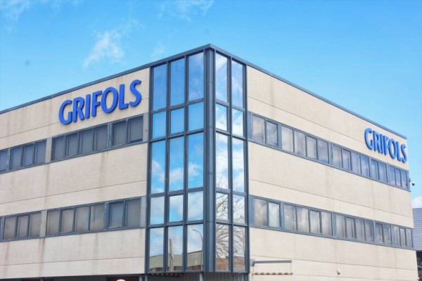 Grifols se impulsa un 3,8% en Bolsa entre rumores de avances de Brookfield para lanzar la OPA
