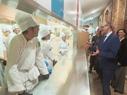 La Región ofrece 1.200 plazas en FP de Hostelería y Turismo con un 80% de empleabilidad
