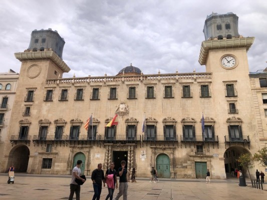 Alicante 'suspende' su presupuesto a instancias del interventor: las alegaciones deben pasar por pleno
