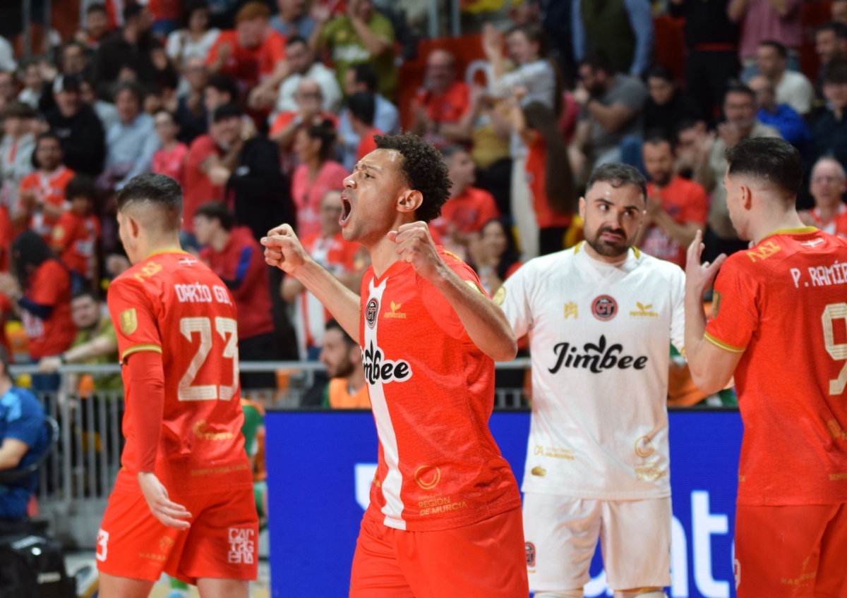  - Foto: JIMBEE CARTAGENA