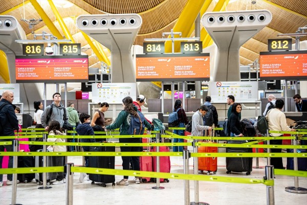Aena propone una subida media anual de tasas de 43 céntimos por pasajero y 13.000 millones en inversiones