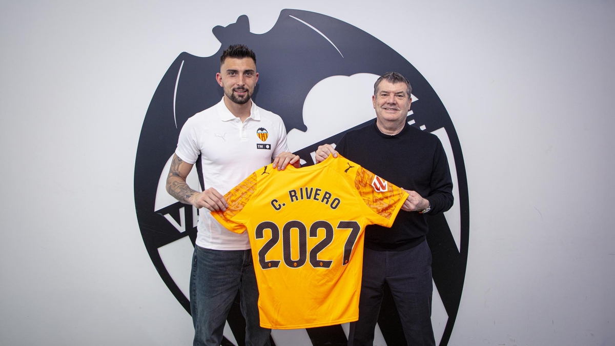 Primer paso en la portería del Valencia CF para la próxima temporada: Cristian Rivero renueva hasta 2027