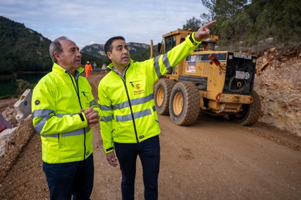 La Diputación invierte 605.000 euros para ampliar y mejorar la CV-105 entre La Sénia y Torremiró