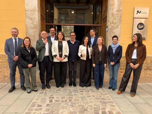El alcalde de Sedaví muestra el impacto de la Dana a una delegación de 12 gobiernos intermedios de la UE