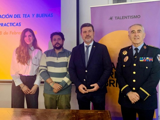 Murcia refuerza la formación de la Policía Local para mejorar la atención a personas con autismo