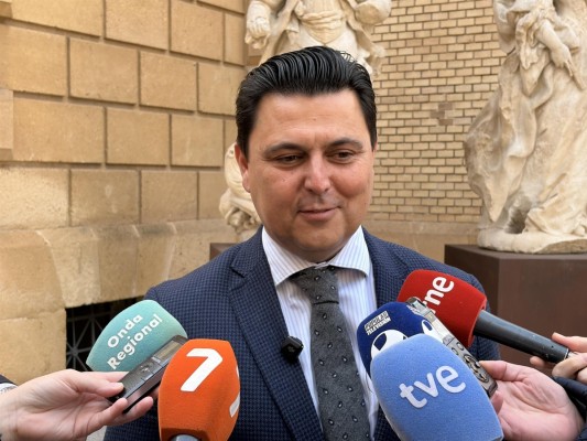 El PP interpondrá una querella contra el diputado Sánchez Serna por llamar 