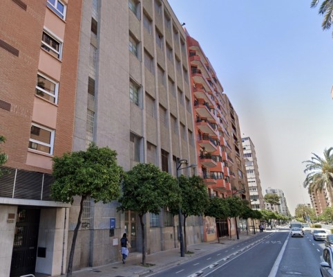 València obtiene 3,4 millones y suelo para 23 viviendas en Castellar por recalificar cuatro edificios de Telefónica