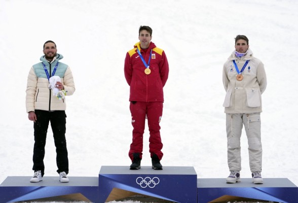 Oriol Cardona y Ana Alonso, oro y bronce en esquí de montaña en Milán-Cortina