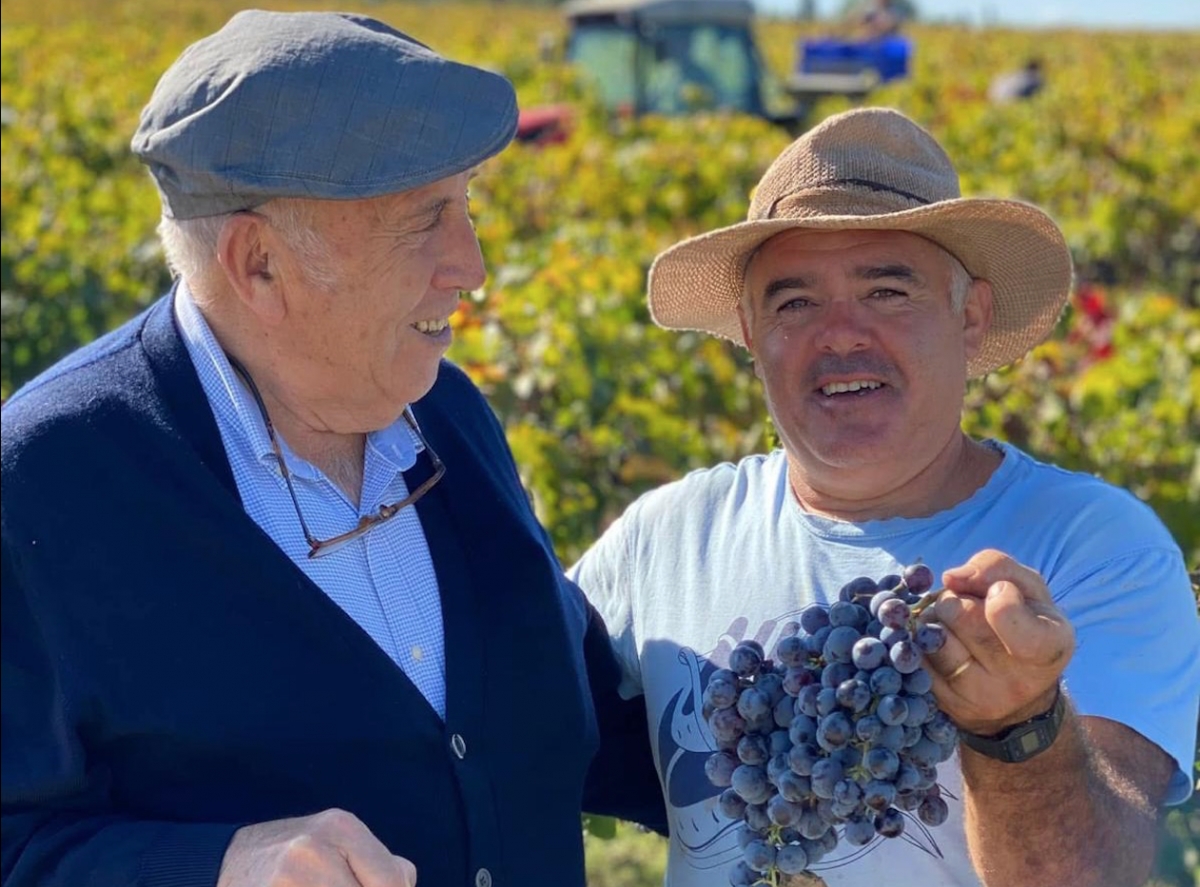 Les Terres dels Alforins cautivan a Parker con la rebelión de las uvas olvidadas